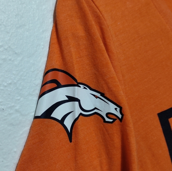 Nike NFL Team Apparel Women's Denver Broncos Graphic T-Shirt Small - Picture 3 of 5